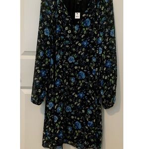 🐚•BEAUTIFUL NWT FLORAL DRESS
